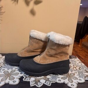 Sorel snow angel winter Boots tan suede/rubber insulated/waterproof Sz 8.5